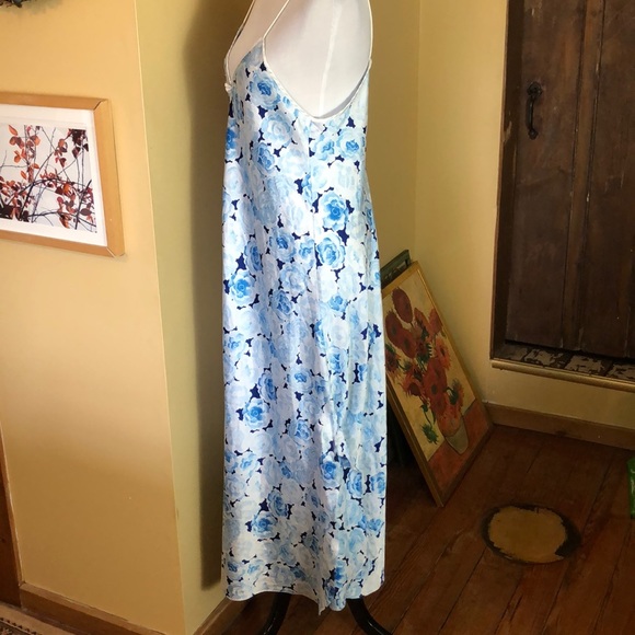 Vintage CHRISTIAN DIOR size M/L Silk Floral Long Nightie Classic Gown Blue White - Picture 5 of 16